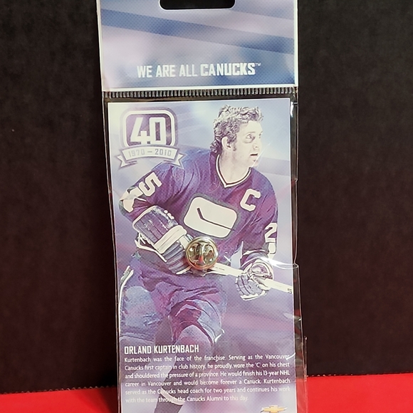 Vancouver Canucks NHL- 2010 Orland Kurtenbach Ring of Honour limited edition Pin - Picture 2 of 3